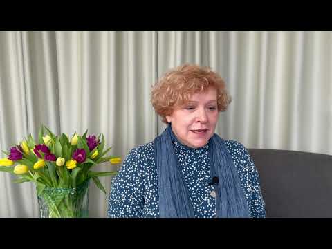 Отвечают "нормально"? Да они не хотят разговаривать!