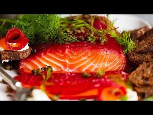 Beetroot Cured Salmon (Gravlax)