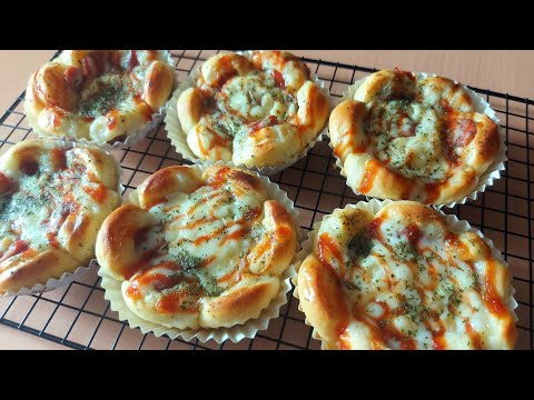 Flower-Shaped Sausage Bread | Roti Sosis Bentuk Bunga
