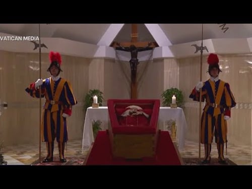 Public viewing of Pope Francis begins in Vatican