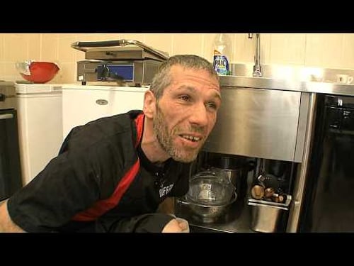 Bracelet électronique : il vit sous surveillance 24h/24