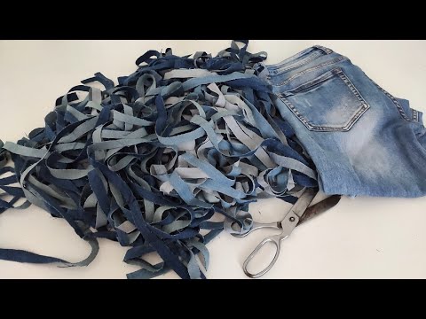 Собираю джинсы для очаровательного коврика. Такую красоту хоть на продажу выставляй, сметут на раз