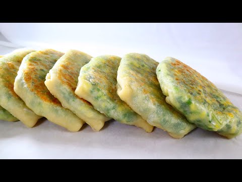 韭菜我家都这样吃,拉一拉抻一抻,外皮要多薄有多薄,不破皮!最好吃的酥皮韭菜馅饼/韭菜盒子Chinese chives Pocket with crispy & thin surface ▏佳宝妈美食