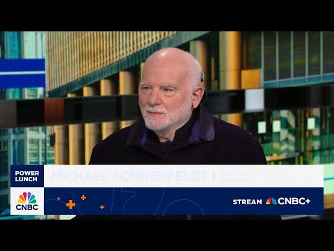 Ultra-rich are pulling back from stocks and real estate, says Tiger 21 founder Michael Sonnenfeldt