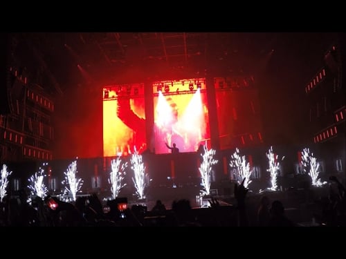 David Guetta - 2U ft. Justin Bieber (Summerburst Festival 2017)