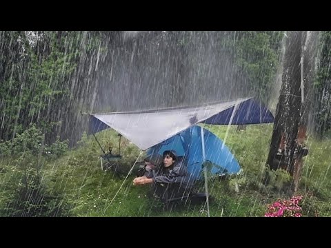 HEAVY RAIN AND THUNDER WHILE CAMPING ALONE ⛈️ HEAVY RAIN MAKES IT QUIET AT THE CAMPSITE