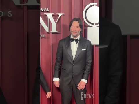 Keanu Reeves has arrived to the #TonyAwards. 🕶️