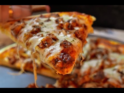 اطيب بيتزاء ممكن تعملوها بالبيت مع صلصة البيتزاء بطريقه احترافيه .. Pizza sauce with shawarma pizza