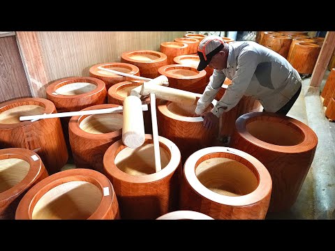 How Mochi Mortars and Pestles Are Made! Japanese Workshop Crafts Them From 200-Year-Old Zelkova Wood