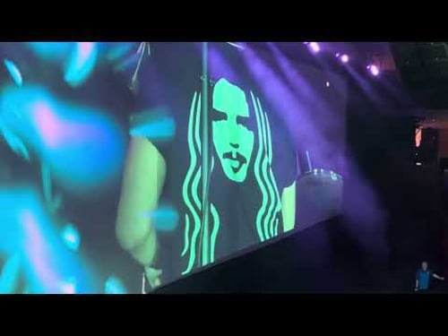 Pearl Jam - Hunger Strike (Pittsburgh PPG Arena May 18, 2025 night 2)