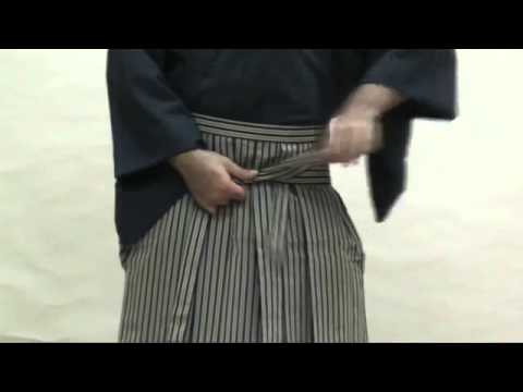 Tying hakama