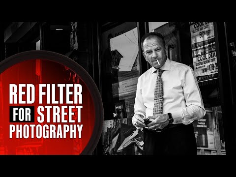 Black & White Street Photography | RED FILTER on a Leica Q2 Monochrom