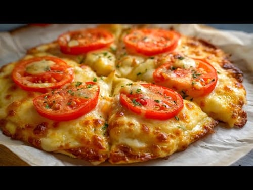 Just grate the potatoes.🥔 I'm never buying pizza again! 5 minutes and it's ready!