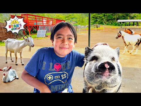 Ryan, Emma, & Kate's Petting Zoo Adventures!