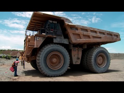 Camions XXL : au volant des colosses blindés