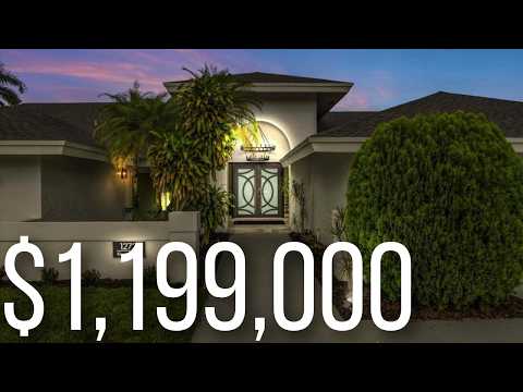 $1,199,000 Luxury Wellington Lakefront Estate