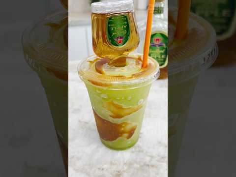 Caramel Dip Crown Apple Slush #cocktail
