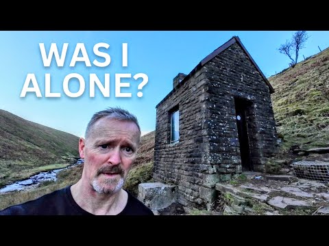 Sleeping Alone At Night In A Tiny Welsh Bothy Did NOT Go As Planned...