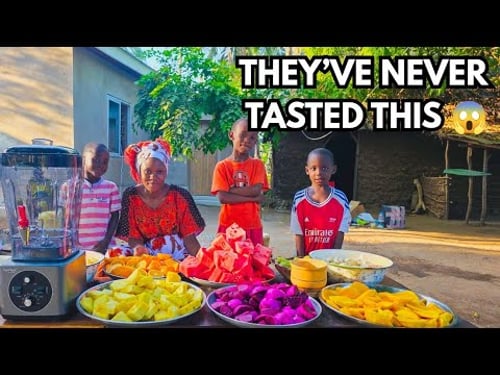 Healthy Juice Brings Smiles πΉβ€οΈ + UK Christmas Gifts π¬π§π | Water Tower Construction Day 2