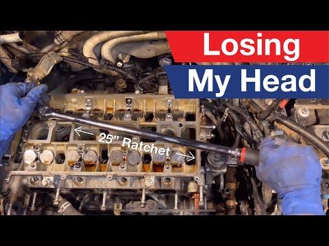 Removing cylinder head: Ford Focus