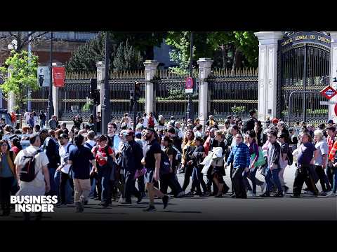 Spain's Economy Disrupted By Massive Blackout | Insider News