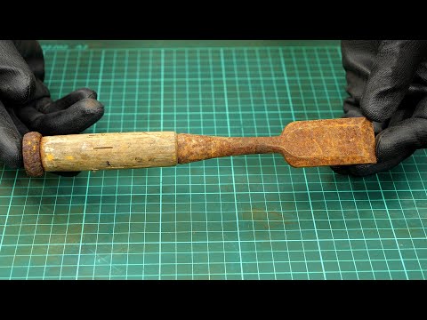 60 Years Old Rusty Chisel Restoration