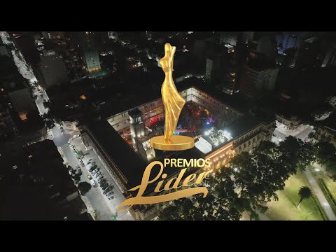 MODA EN OFF ESPECIAL PREMIOS LIDER 2025