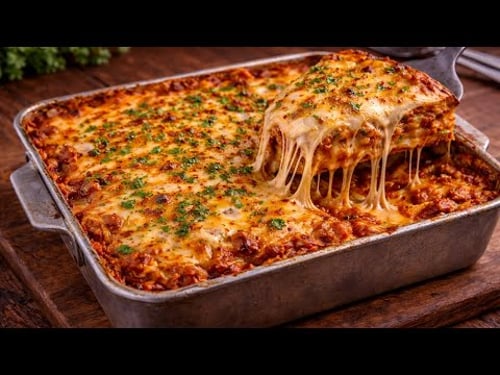 Professional Lasagna Like a Chef 👩🏻🍳 | No-Stick Lasagna Sheets + Smooth Béchamel Sauce (No Lumps!)