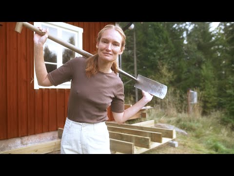 I'm digging holes! Foundation for a new project (Story 114)