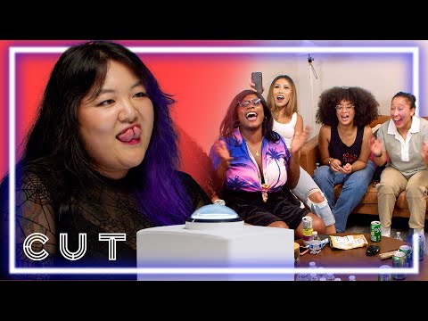 Singles Spy on Each Other on The Button | The Button | Cut