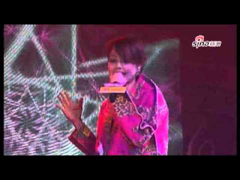 容祖兒Joey Yung - 加大力度(One Man Band Mix) Live