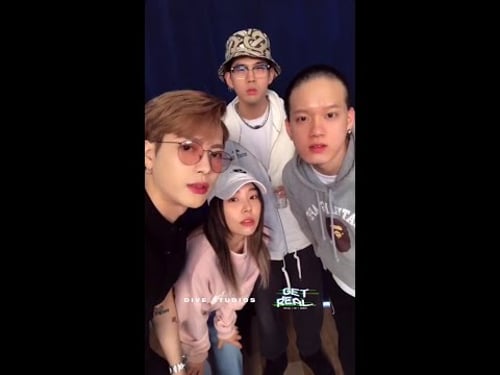 get out the way, pretty boy cominβ through β¨