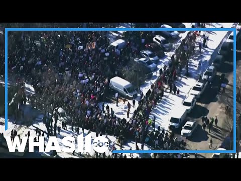 ICE protests continue in Minneapolis, Homeland Security responds