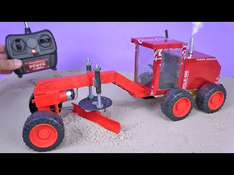 Make a Amazing MINI RC MOTOR GRADER recycling cans