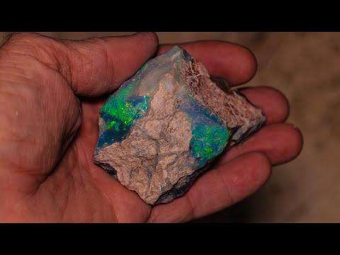I Spent $25,000 on This 786ct Opal—Here’s What I Found Inside!