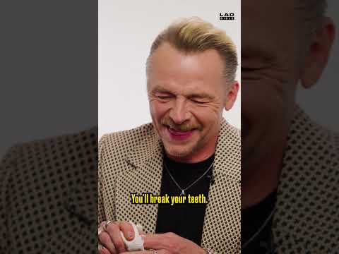 Simon Pegg And Pom Klementieff get the Eels 🤢🤢🤢