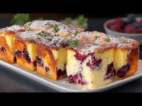 Weihnachtskuchen mit Äpfeln und Beeren – Einfach und lecker in 15 Minuten!