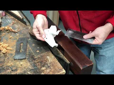 REPAIRING A WOODEN HAND PLANE