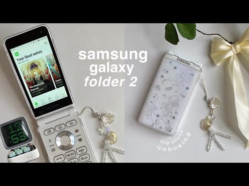 aesthetic korean flip phone in 2025 🪼 samsung folder 2 unboxing ft. divoom ✨