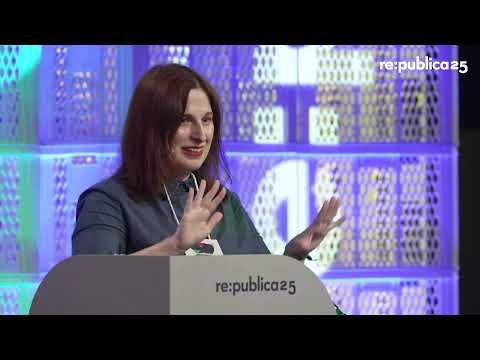 re:publica 25: Natascha Strobl - Vom Schwarzhemd zu TikTok. Postmoderner Faschismus