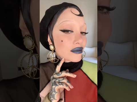 @hardcandylife Skitzo Lipstick #vintagemakeup