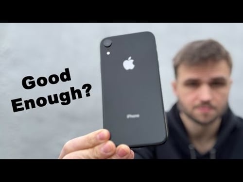 iPhone XR in 2025 - Day in the Life Review!