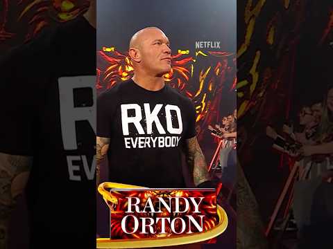 uh-oh, here he comes! london gets LOUD for Randy Orton π£
