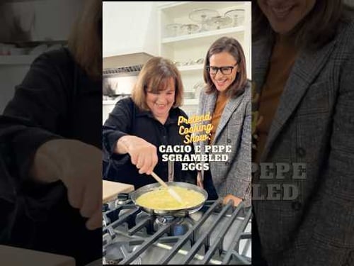 Pretend Cooking Show: Cacio e Pepe Scrambled Eggs