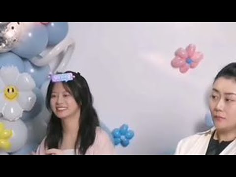 力饼1周年庆典媛媛来二饼直播间祝福 #主播 #内容太过真实 #快来围观