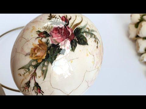 Christmas Decoration . Decoupage With Rice Paper And Porcelain Effect With Crackle Varnish .