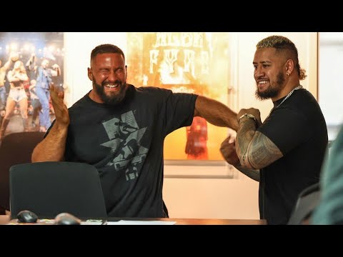 Rare & Wholesome WWE Backstage Moments Caught On Camera- Part 1