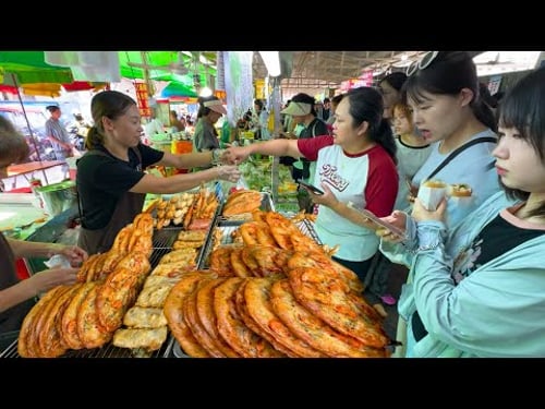 $40 Feast Through a Chinese Coastal Market: Lobster, Foie Gras Toast, Shrimp Cakes & More Delicacies