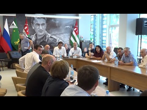 Патриоты Грузии в Абхазии - повод обсудить внешнюю политику с президентом.