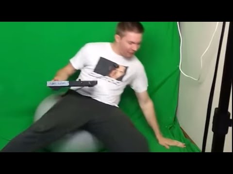 nakeyjakey being a chaotic mess for 17 minutes straight